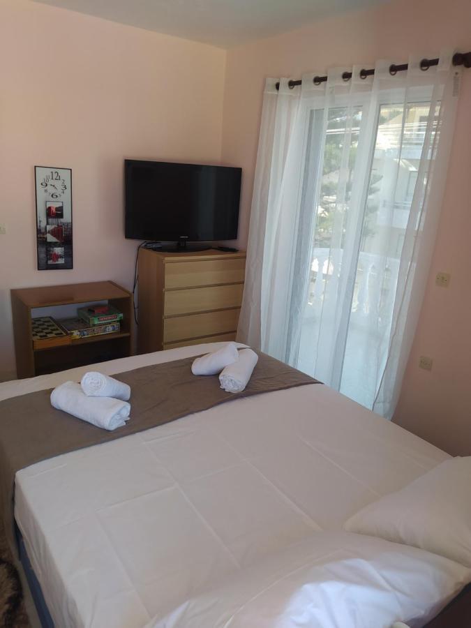 Anestis Apartment Akrata Dış mekan fotoğraf